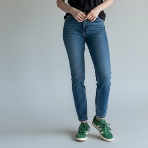 **Adidas Campus 00s 'Green Oxide' Suede Sneakers Premium suede upper